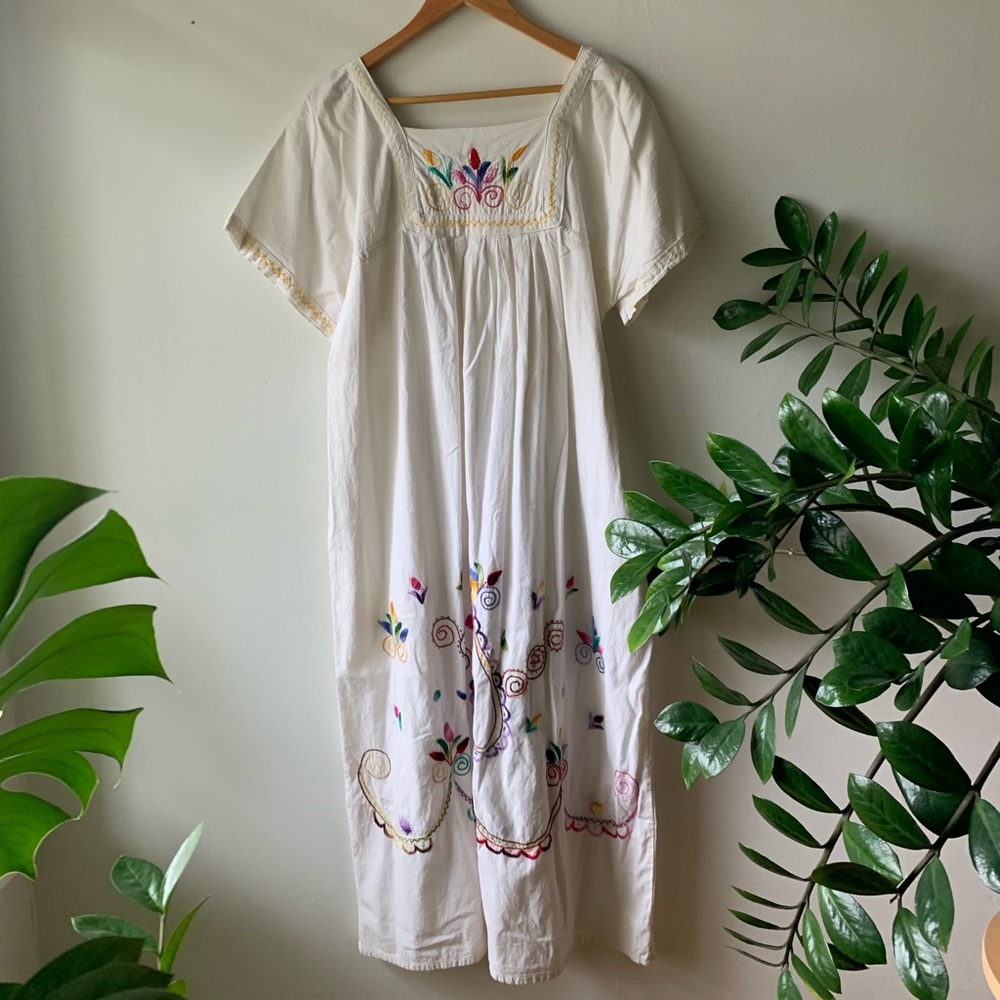 Vintage RARE stunning Mexican Folk Dress